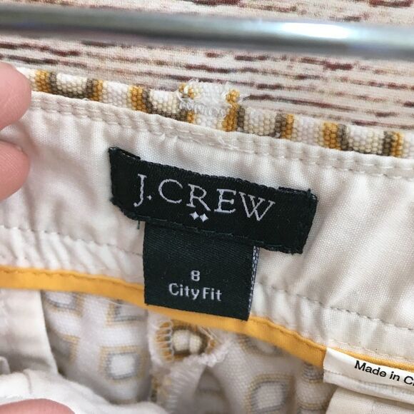 J CREW FACTORY CITY FIT BERMUDA SHORTS IN GEOMETRIC PRINT - Picture 4 of 5